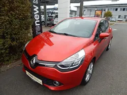 Rot Gebraucht 2013 Renault Clio IV Dynamique Limousine | 8.320 € (Fairer Preis)
