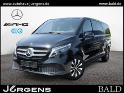 Schwarz obsidianschwarz metallic Gebraucht 2023 Mercedes V300 Avantgarde Van / Kleinbus | 54.800 € (Superpreis)