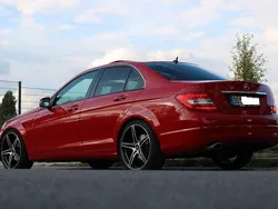 Rot Gebraucht 2012 Mercedes C220 AMG Limousine | 14.650 € (Etwas zu teuer)