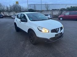 Weiß Gebraucht 2014 Nissan Qashqai Visia SUV | 6.800 € (Superpreis)