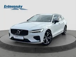 Weiß Gebraucht 2022 Volvo V60 R-Design Kombi | 38.460 € (Guter Preis)