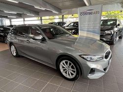 Skyscraper Gebraucht 2023 BMW 318 Sport Line Kombi | 28.400 € (Fairer Preis)