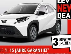 Schneeweiß Gebraucht 2024 Toyota Aygo Business Edition Kleinwagen | 17.300 € (Fairer Preis)