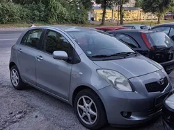Grau Gebraucht 2007 Toyota Yaris Kleinwagen | 3.450 € (Fairer Preis)