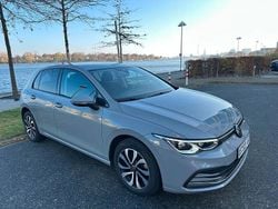 Grau Gebraucht 2022 VW Golf VIII Active Limousine | 16.999 € (Superpreis)