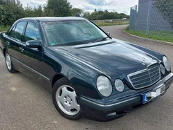 Blau Gebraucht 2000 Mercedes 320 Limousine | 5.800 € (Fairer Preis)