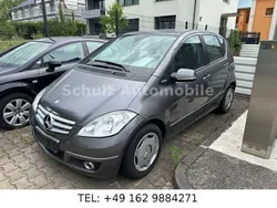 Grau Gebraucht 2009 Mercedes A200 Avantgarde Van / Kleinbus | 7.490 € (Etwas zu teuer)