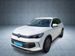Weiß Gebraucht 2024 VW Tiguan Life SUV | 32.974 € (Fairer Preis)