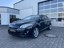 Schwarz Gebraucht 2010 Renault Mégane III Dynamique Limousine | 5.990 € (Etwas zu teuer)