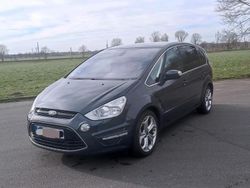 Grau Gebraucht 2014 Ford S-MAX S Van / Kleinbus | 11.000 € (Teuer)