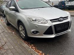 Silber Gebraucht 2012 Ford Focus Kombi | 2.599 € (Superpreis)