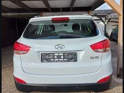 Weiß Gebraucht 2010 Hyundai ix35 Trend SUV | 7.600 € (Fairer Preis)