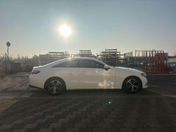 Weiß Gebraucht 2018 Mercedes E200 Coupé | 25.000 € (Guter Preis)