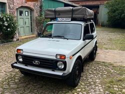 Weiß Gebraucht 2020 Lada niva SUV | 16.000 € (Teuer)