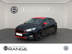 Schwarz Gebraucht 2015 Ford Focus Sport Limousine | 10.480 € (Fairer Preis)