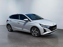 Grau Gebraucht 2024 Hyundai i20 Style Limousine | 20.850 € (Etwas zu teuer)