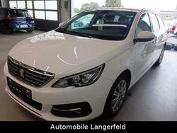 Weiß Gebraucht 2021 Peugeot 308 Allure Kombi | 11.100 € (Guter Preis)