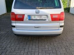Silber Gebraucht 2005 Seat Alhambra Reference Van / Kleinbus | 1.750 € (Fairer Preis)