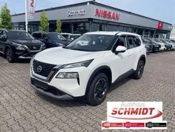 Solid white Gebraucht 2025 Nissan X-Trail Acenta SUV | 34.990 €