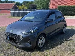 Grau Gebraucht 2023 Hyundai i10 GO! Kleinwagen | 14.500 € (Fairer Preis)