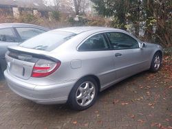 Silber Gebraucht 2006 Mercedes 200 Coupé | 4.500 €