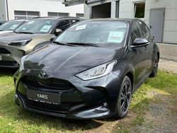 Mysticschwarz mica Neu 2025 Toyota Yaris Hybrid Comfort Kleinwagen | 26.999 € (Etwas zu teuer)