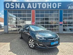 Grün Gebraucht 2014 Opel Astra Exklusiv Kombi | 7.499 € (Fairer Preis)