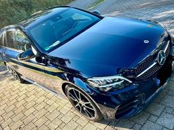 Blau Gebraucht 2019 Mercedes C180 AMG line Kombi | 25.500 € (Teuer)
