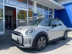 Silber Gebraucht 2022 Mini Cooper SE Essential Kleinwagen | 18.990 € (Fairer Preis)