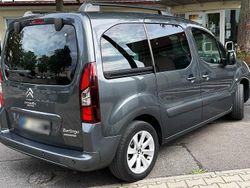 Grau Gebraucht 2017 Citroën Berlingo Shine Van / Kleinbus | 12.500 € (Teuer)