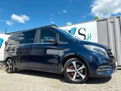 Blau Gebraucht 2017 Mercedes V250 AMG Van / Kleinbus | 35.990 € (Guter Preis)
