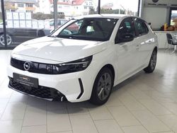 Weiß Gebraucht 2023 Opel Corsa Limousine | 18.870 € (Etwas zu teuer)