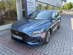 Blau Gebraucht 2023 Ford Focus ST-Line X Limousine | 24.450 € (Fairer Preis)