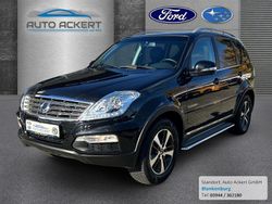 Schwarz Gebraucht 2015 Ssangyong (KGM) Rexton Sapphire SUV | 15.990 €
