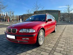 Rot Gebraucht 2001 BMW 330 Performance Kombi | 9.400 € (Fairer Preis)