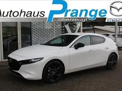 Arctic white Neu 2025 Mazda 3 Homura-Line Limousine | 26.485 € (Fairer Preis)