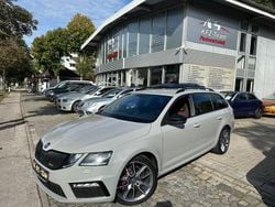 Grau Gebraucht 2018 Skoda Octavia RS Kombi | 13.750 € (Fairer Preis)