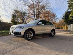 Grau Gebraucht 2013 Audi Q5 Comfort SUV | 17.000 € (Fairer Preis)
