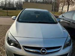 Silber Gebraucht 2016 Opel Astra Kombi | 4.500 €