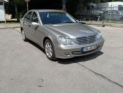 Grau Gebraucht 2005 Mercedes C220 Elegance Limousine | 3.999 € (Etwas zu teuer)