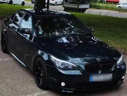 Grün Gebraucht 2007 BMW 523 Limousine | 10.500 €