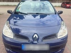 Blau Gebraucht 2007 Renault Clio II Authentique Limousine | 1.999 € (Guter Preis)