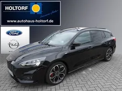 Schwarz Gebraucht 2018 Ford Focus ST-Line Limousine | 16.989 € (Etwas zu teuer)