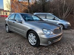 Silber Gebraucht 2004 Mercedes C200 Limousine | 3.950 € (Fairer Preis)