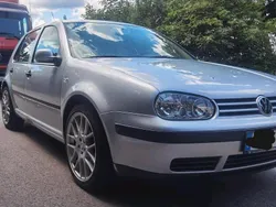 Silber Gebraucht 2001 VW Golf IV Limousine | 2.600 € (Fairer Preis)