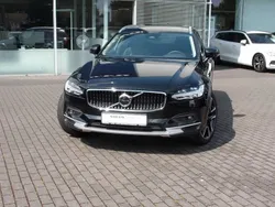 Schwarz Gebraucht 2022 Volvo V90 CC Plus Kombi | 43.900 € (Fairer Preis)