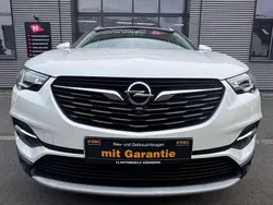 Weiß Gebraucht 2021 Opel Grandland X SUV | 18.999 € (Superpreis)