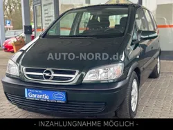 Grün Gebraucht 2003 Opel Zafira Njoy Van / Kleinbus | 2.990 € (Etwas zu teuer)