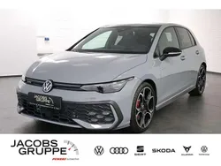 Grau Gebraucht 2025 VW Golf VIII Style Limousine | 37.990 € (Guter Preis)