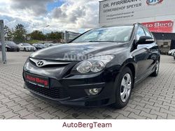 Schwarz Gebraucht 2012 Hyundai i30 Edition Kombi | 5.890 € (Etwas zu teuer)